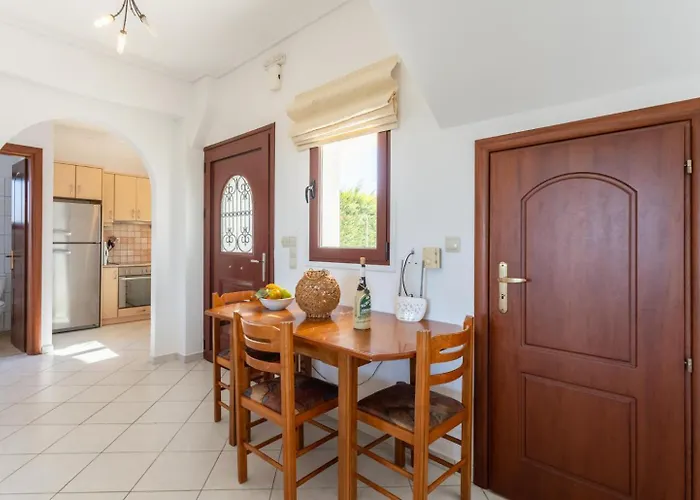 Europe Thia فيلة *